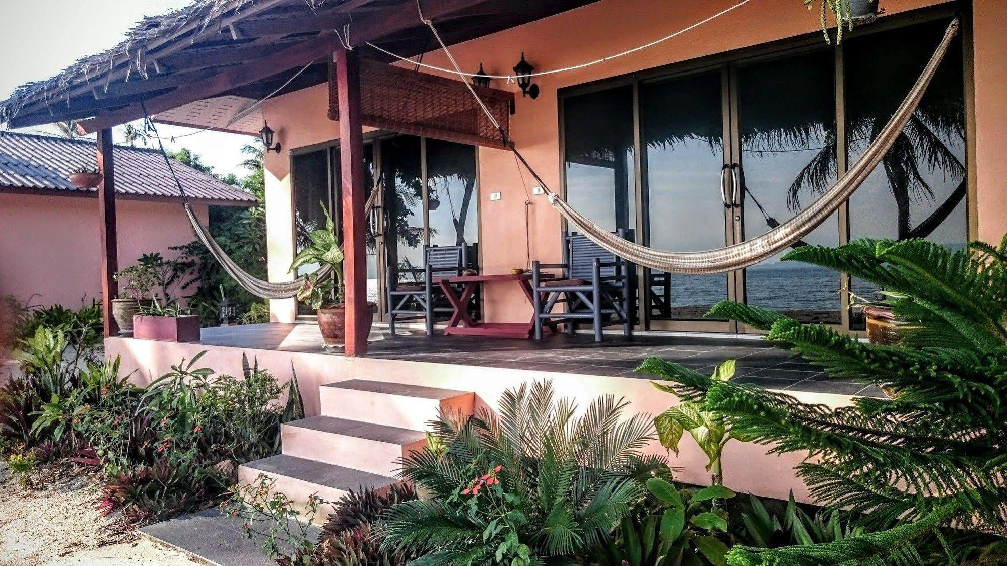 Papillon Bungalows Baan Tai Exterior photo