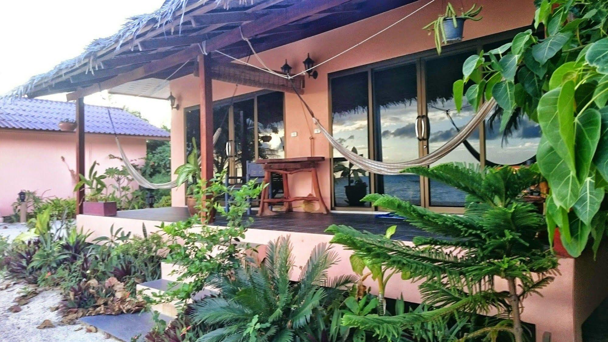 Papillon Bungalows Baan Tai Exterior photo